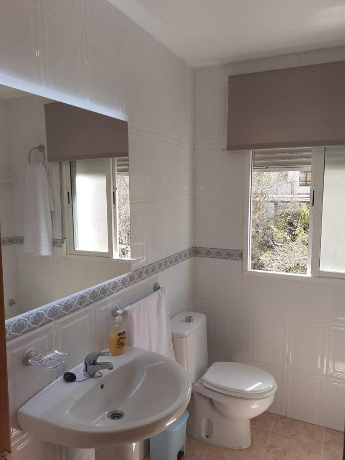 Apartamentos ปินอส เกนิล ภายนอก รูปภาพ